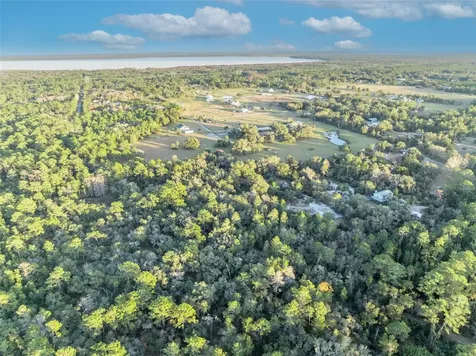 Willow Pond Lane Geneva FL 32732