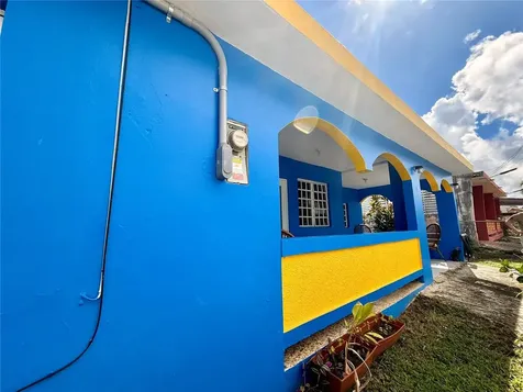122 Calle Pomarrosa Fajardo PR 00738