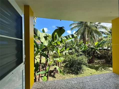 122 Calle Pomarrosa Fajardo PR 00738