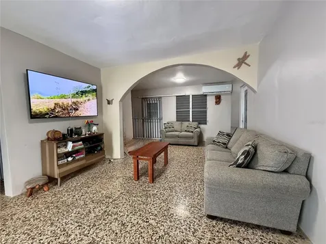 122 Calle Pomarrosa Fajardo PR 00738