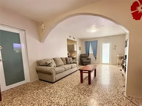 122 Calle Pomarrosa Fajardo PR 00738