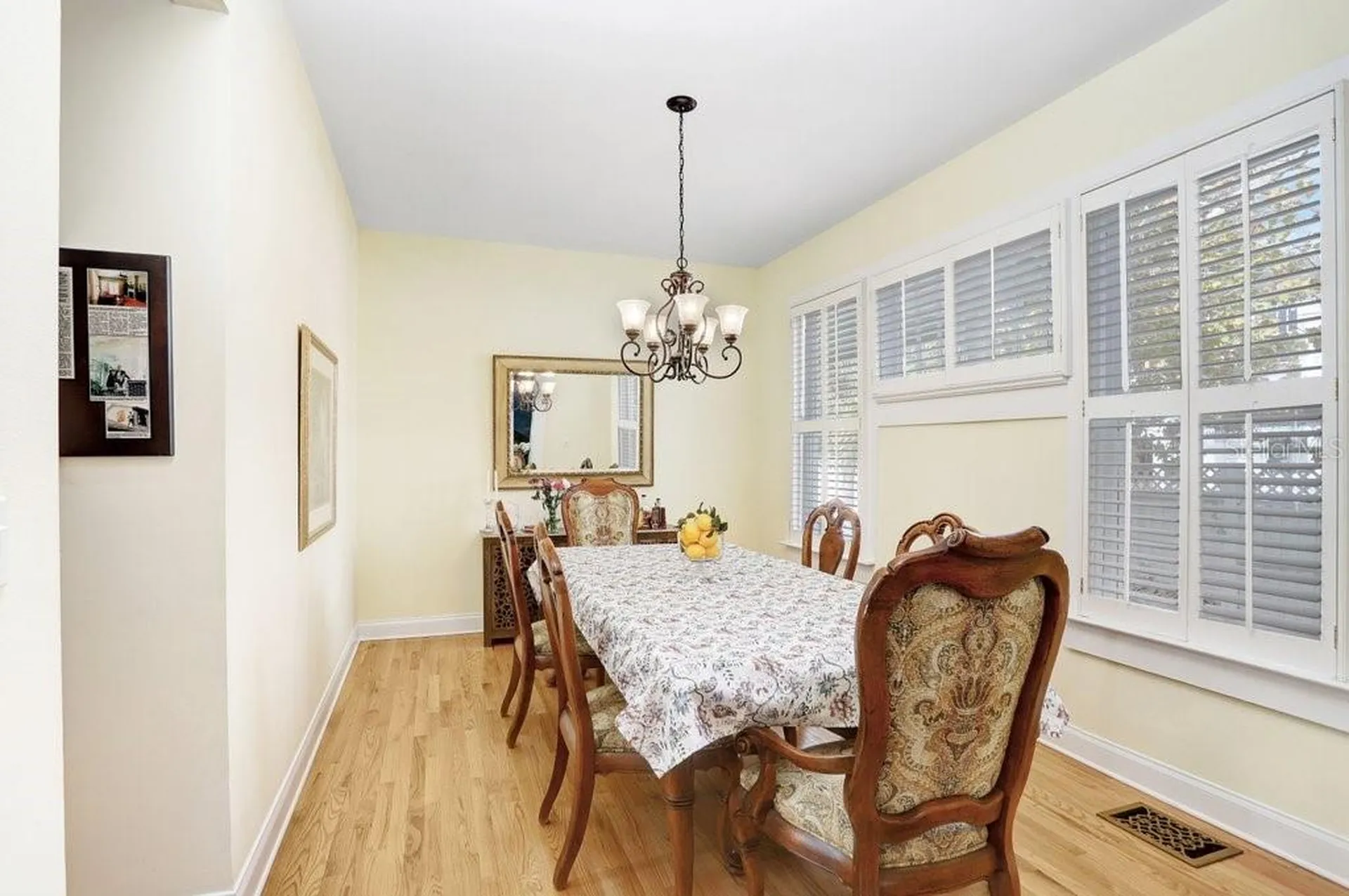 1801 W Hills Avenue Tampa FL 33606