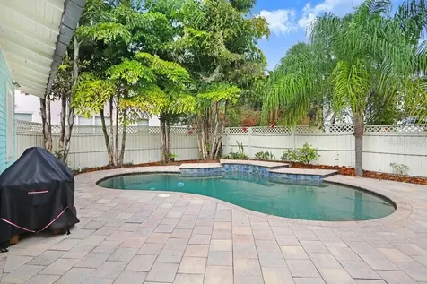 1801 W Hills Avenue Tampa FL 33606