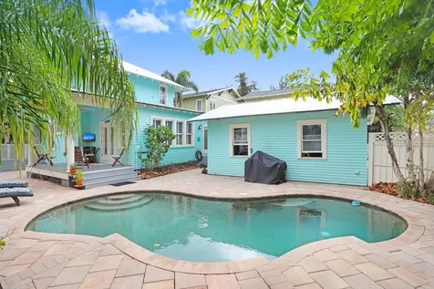 1801 W Hills Avenue Tampa FL 33606