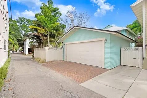 1801 W Hills Avenue Tampa FL 33606
