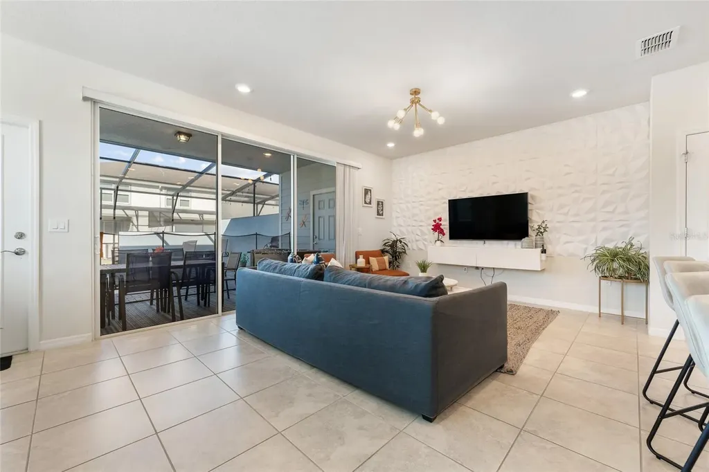 4250 Lana Avenue Davenport FL 33897