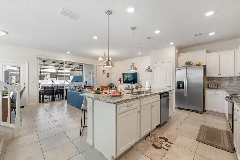 4250 Lana Avenue Davenport FL 33897