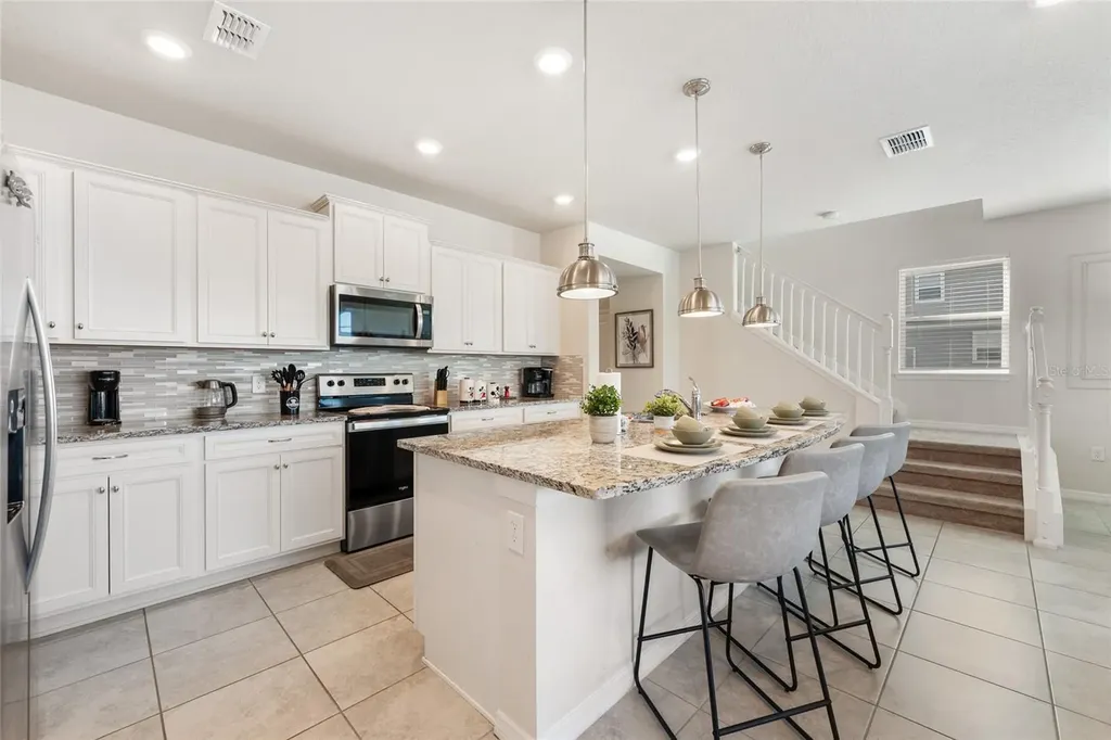 4250 Lana Avenue Davenport FL 33897