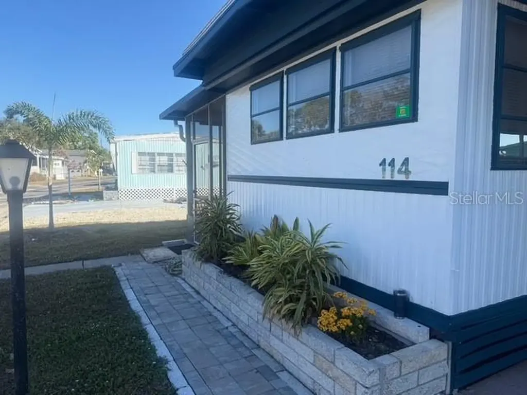 420 49th Street E Palmetto FL 34221