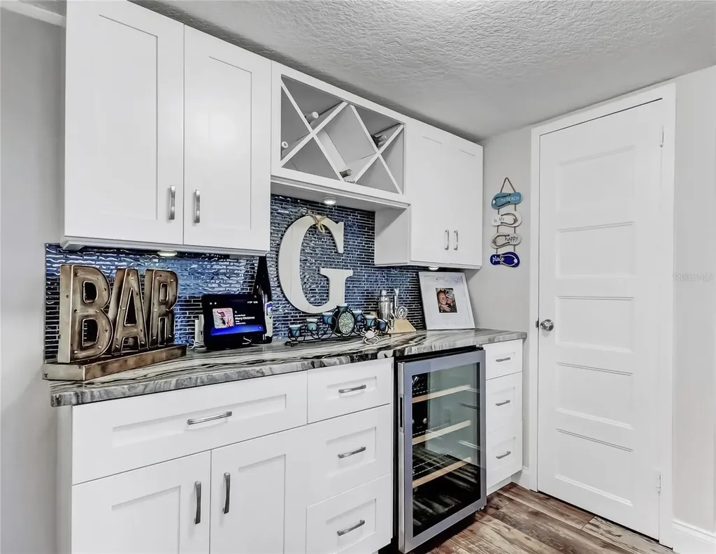 644 Island Way Clearwater Beach FL 33767