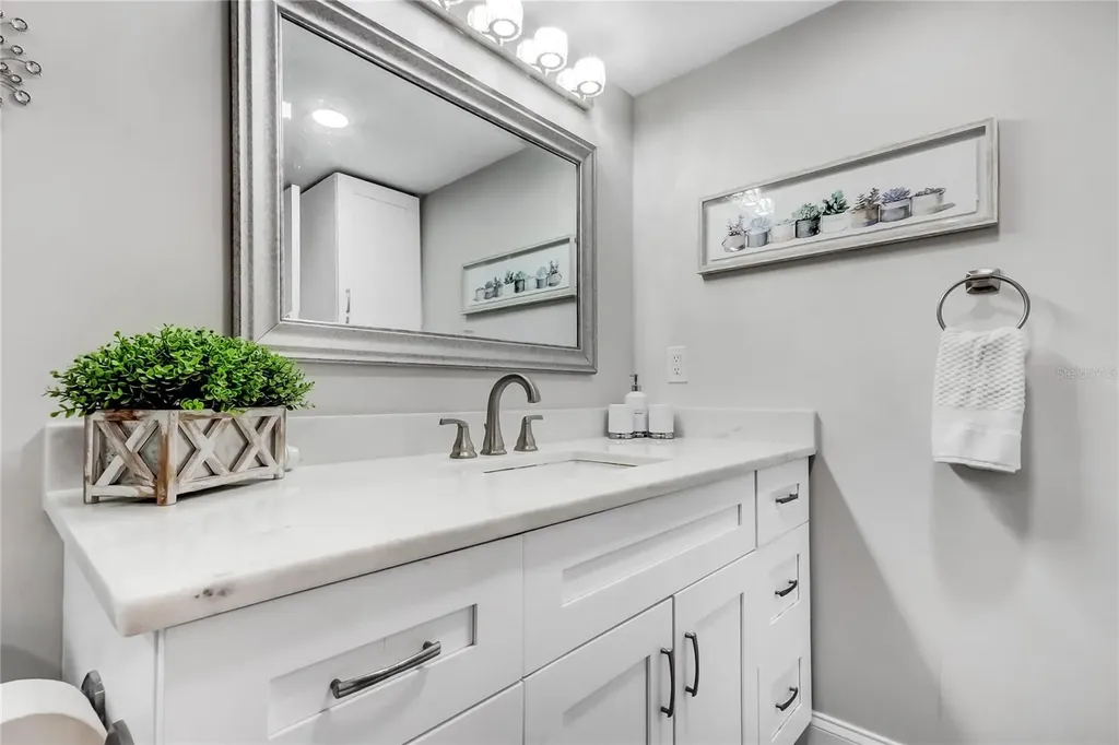 644 Island Way Clearwater Beach FL 33767