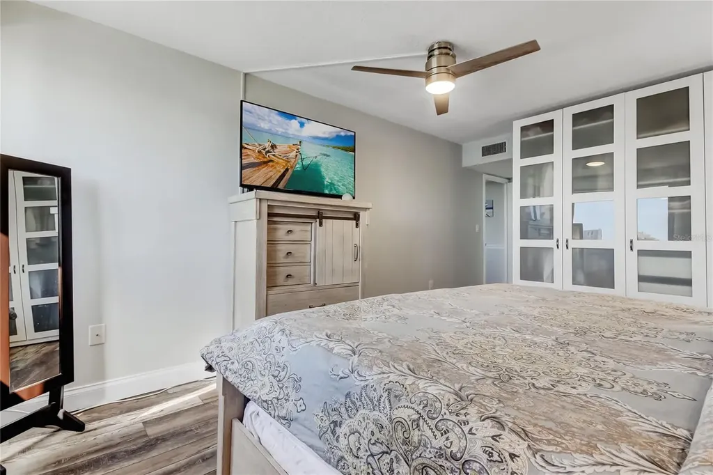 644 Island Way Clearwater Beach FL 33767