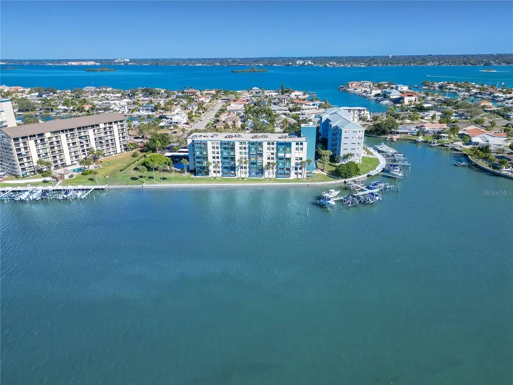 644 Island Way Clearwater Beach FL 33767