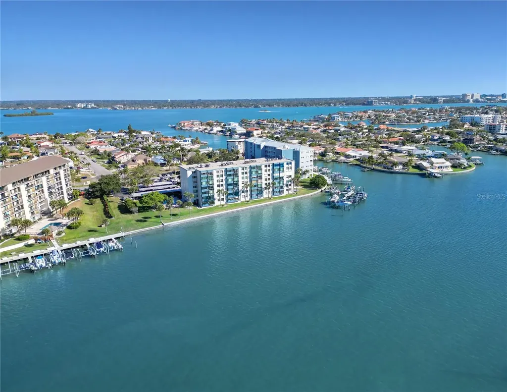 644 Island Way Clearwater Beach FL 33767