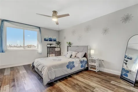 644 Island Way Clearwater Beach FL 33767
