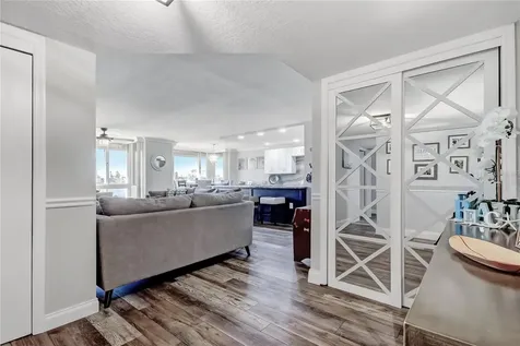 644 Island Way Clearwater Beach FL 33767