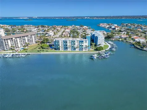 644 Island Way Clearwater Beach FL 33767
