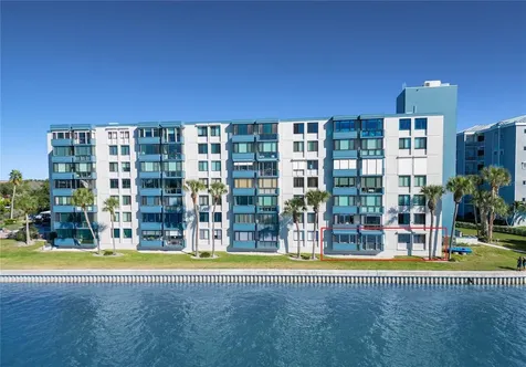 644 Island Way Clearwater Beach FL 33767