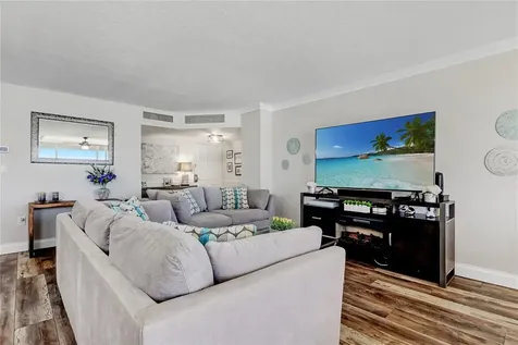 644 Island Way Clearwater Beach FL 33767