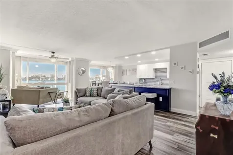 644 Island Way Clearwater Beach FL 33767