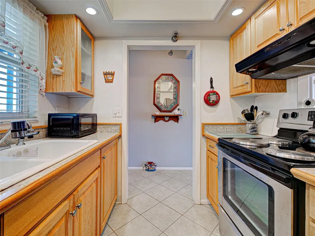 232 Saint Augustine Avenue Venice FL 34285