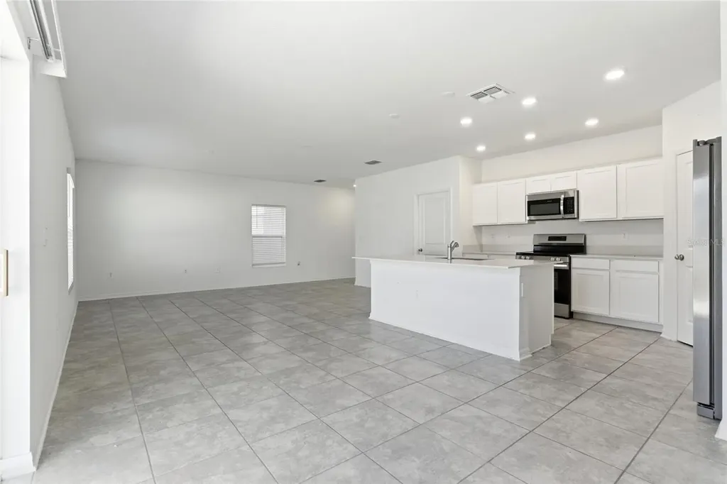 1195 Tyler Loop Winter Haven FL 33884