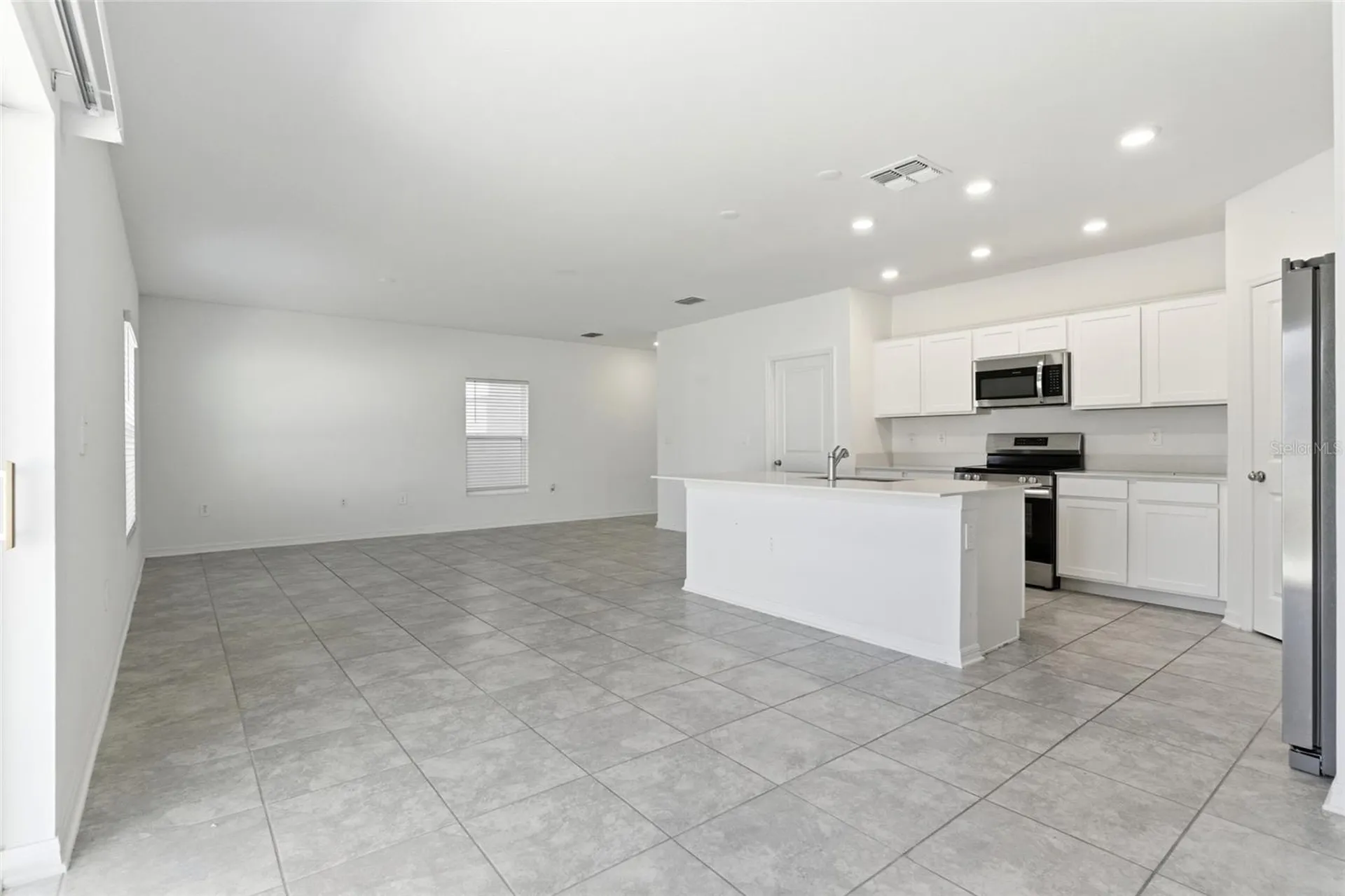 1195 Tyler Loop Winter Haven FL 33884