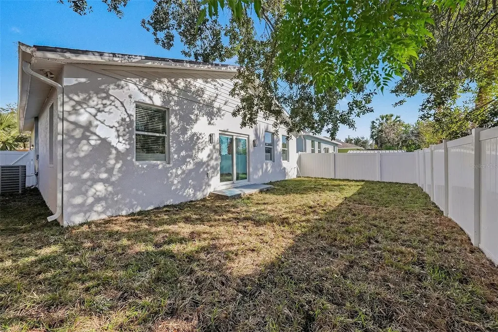 1905 E 23rd Avenue Tampa FL 33605