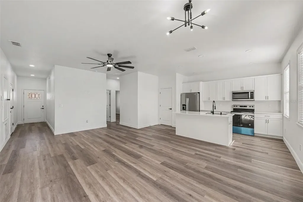 1905 E 23rd Avenue Tampa FL 33605