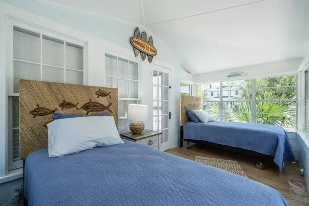 301 Live Oak Street New Smyrna Beach FL 32168