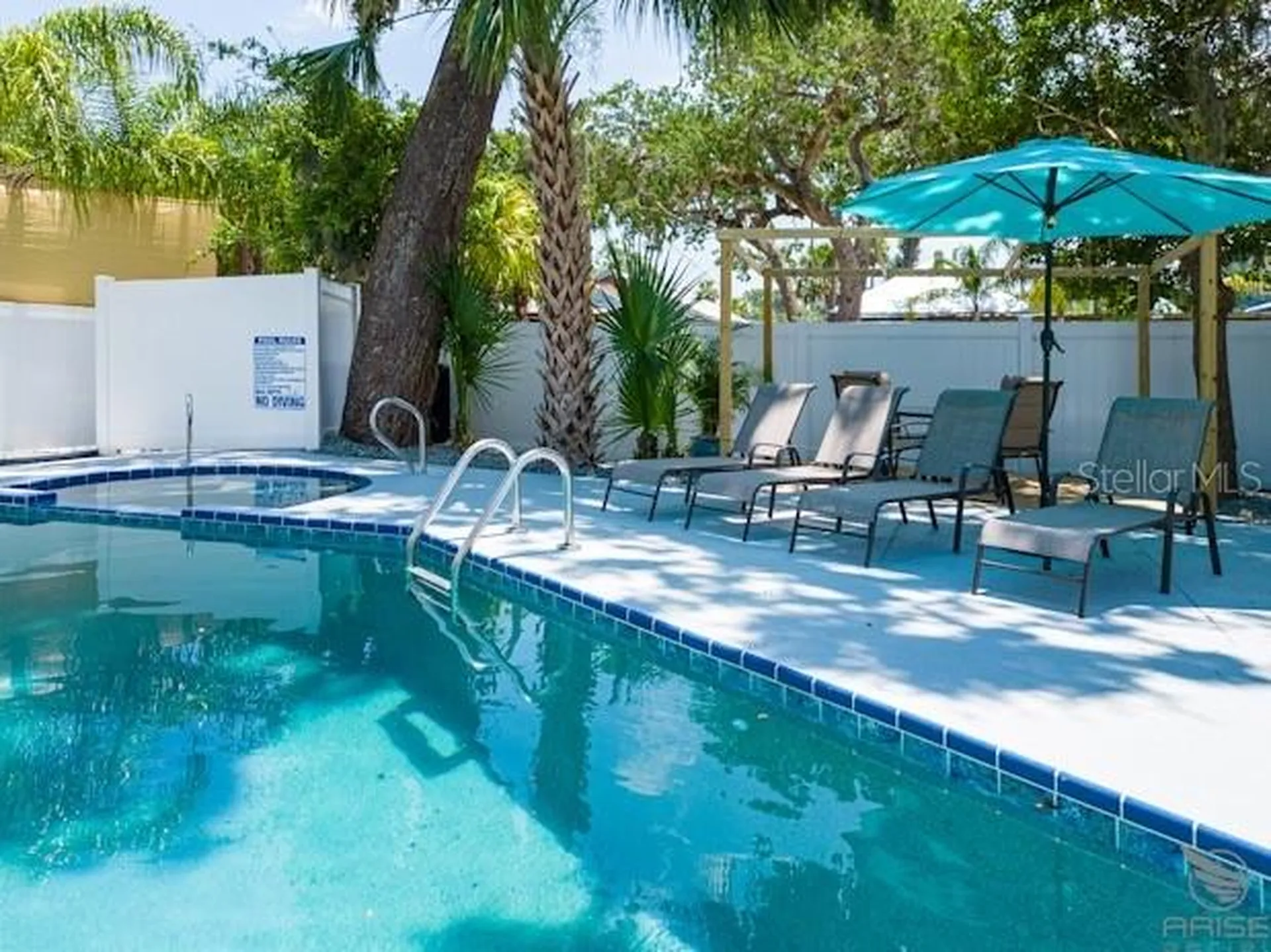 301 Live Oak Street New Smyrna Beach FL 32168