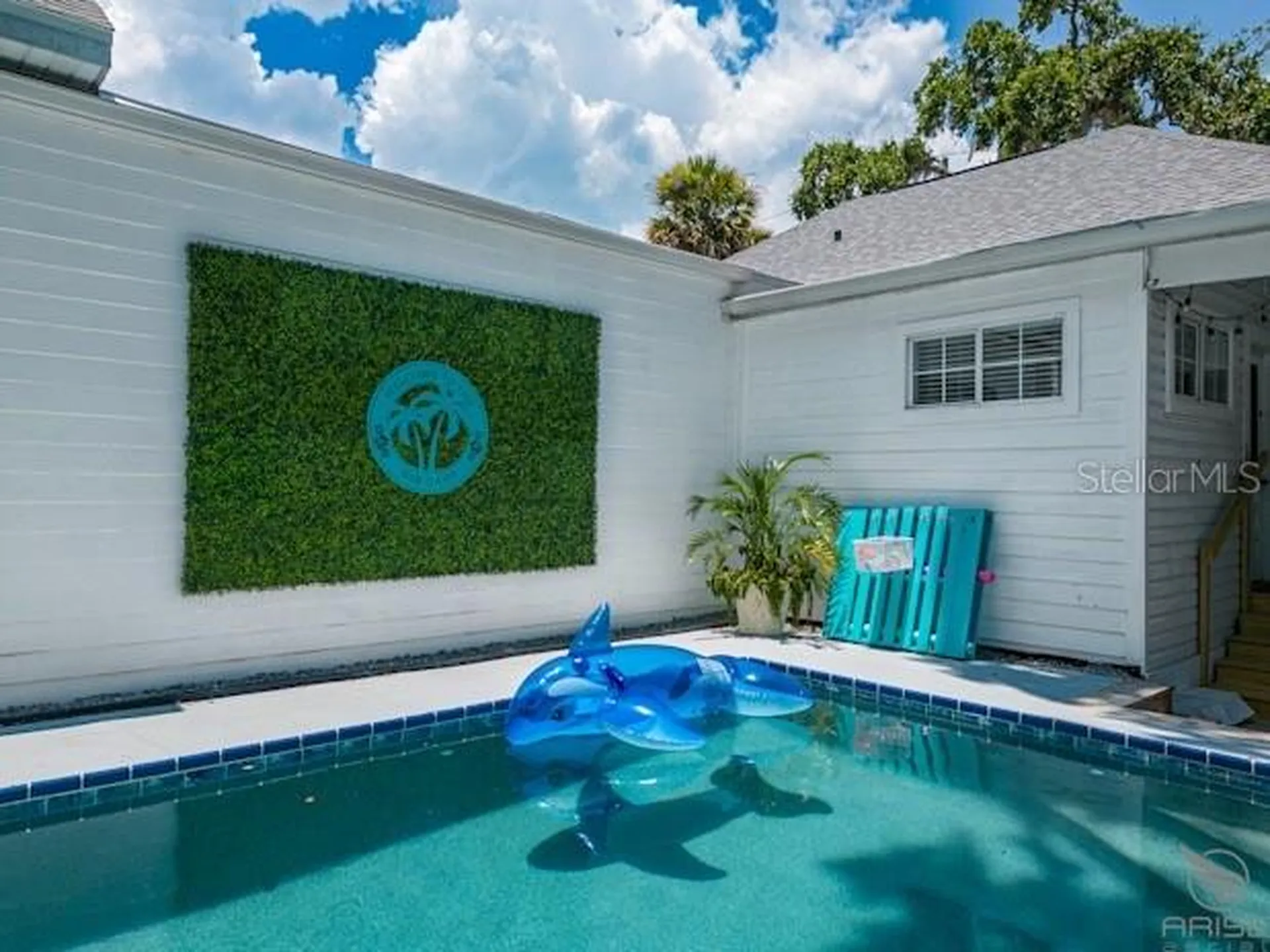 301 Live Oak Street New Smyrna Beach FL 32168