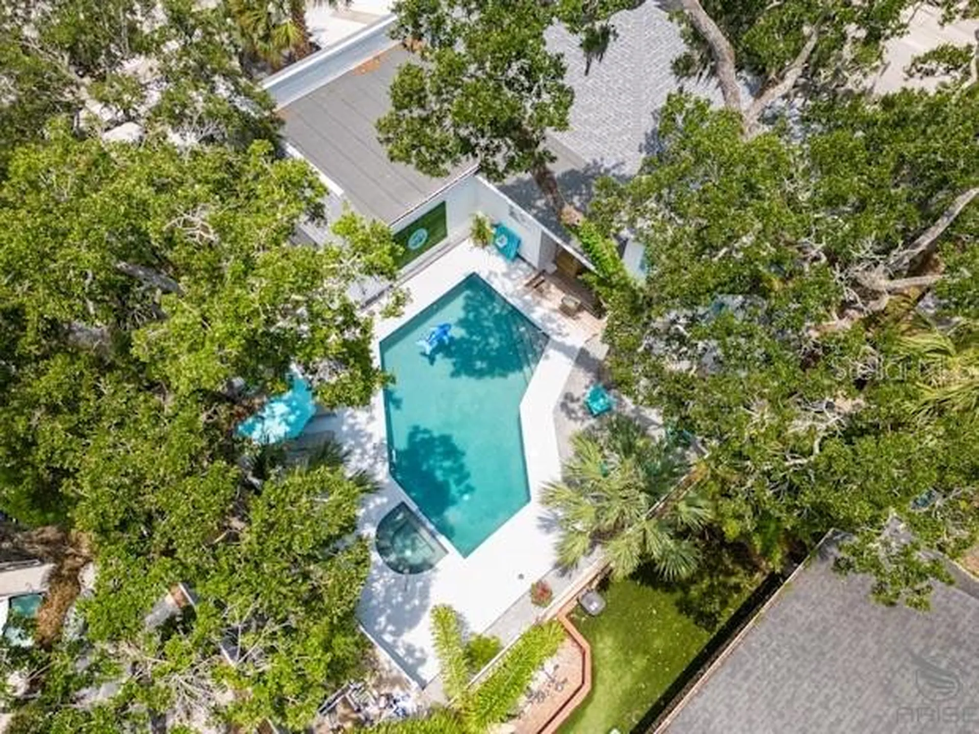 301 Live Oak Street New Smyrna Beach FL 32168