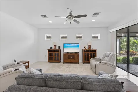 17114 Seaford Way Bradenton FL 34202