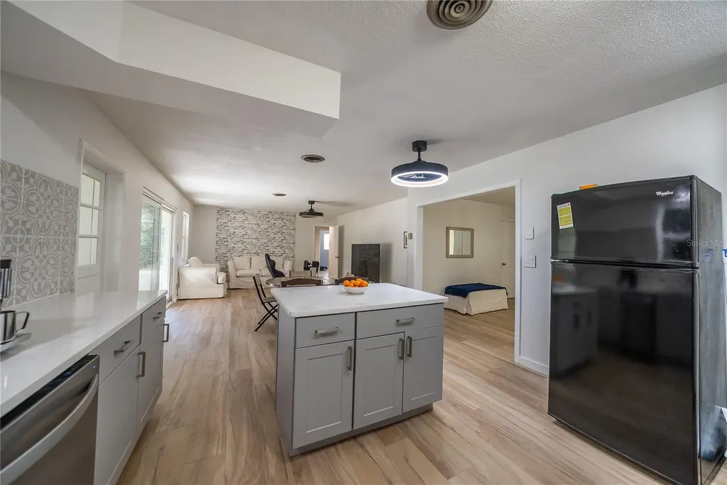 831 NE 41st Avenue Ocala FL 34470