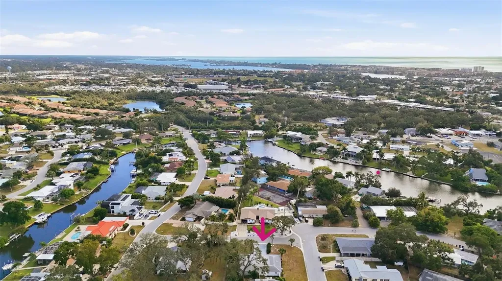 2227-2229 Montclair Drive Sarasota FL 34231