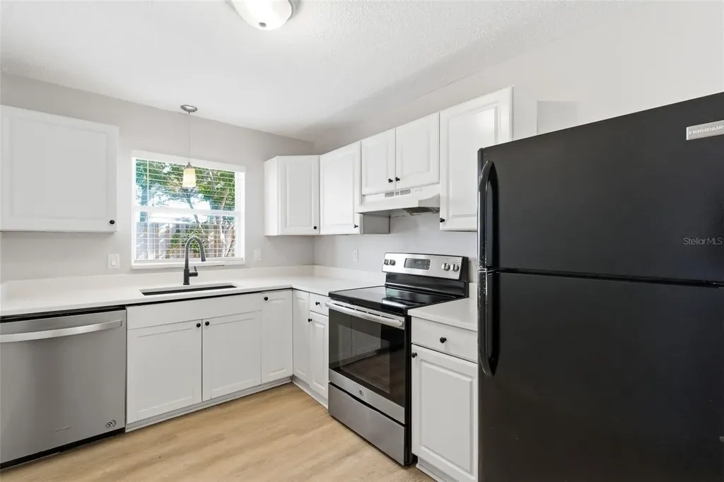 2227-2229 Montclair Drive Sarasota FL 34231