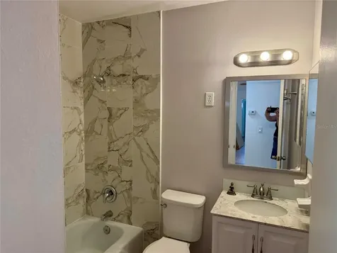 2227-2229 Montclair Drive Sarasota FL 34231