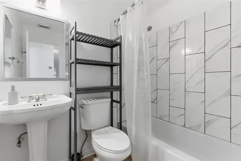 2227-2229 Montclair Drive Sarasota FL 34231