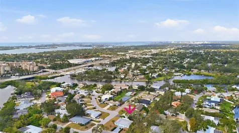 2227-2229 Montclair Drive Sarasota FL 34231
