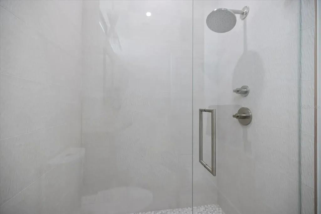 590 De Narvaez Drive Longboat Key FL 34228