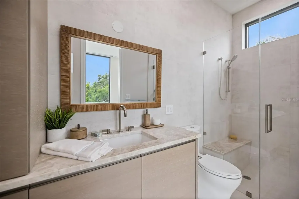 590 De Narvaez Drive Longboat Key FL 34228