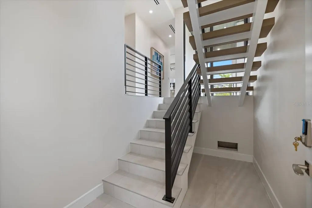 590 De Narvaez Drive Longboat Key FL 34228