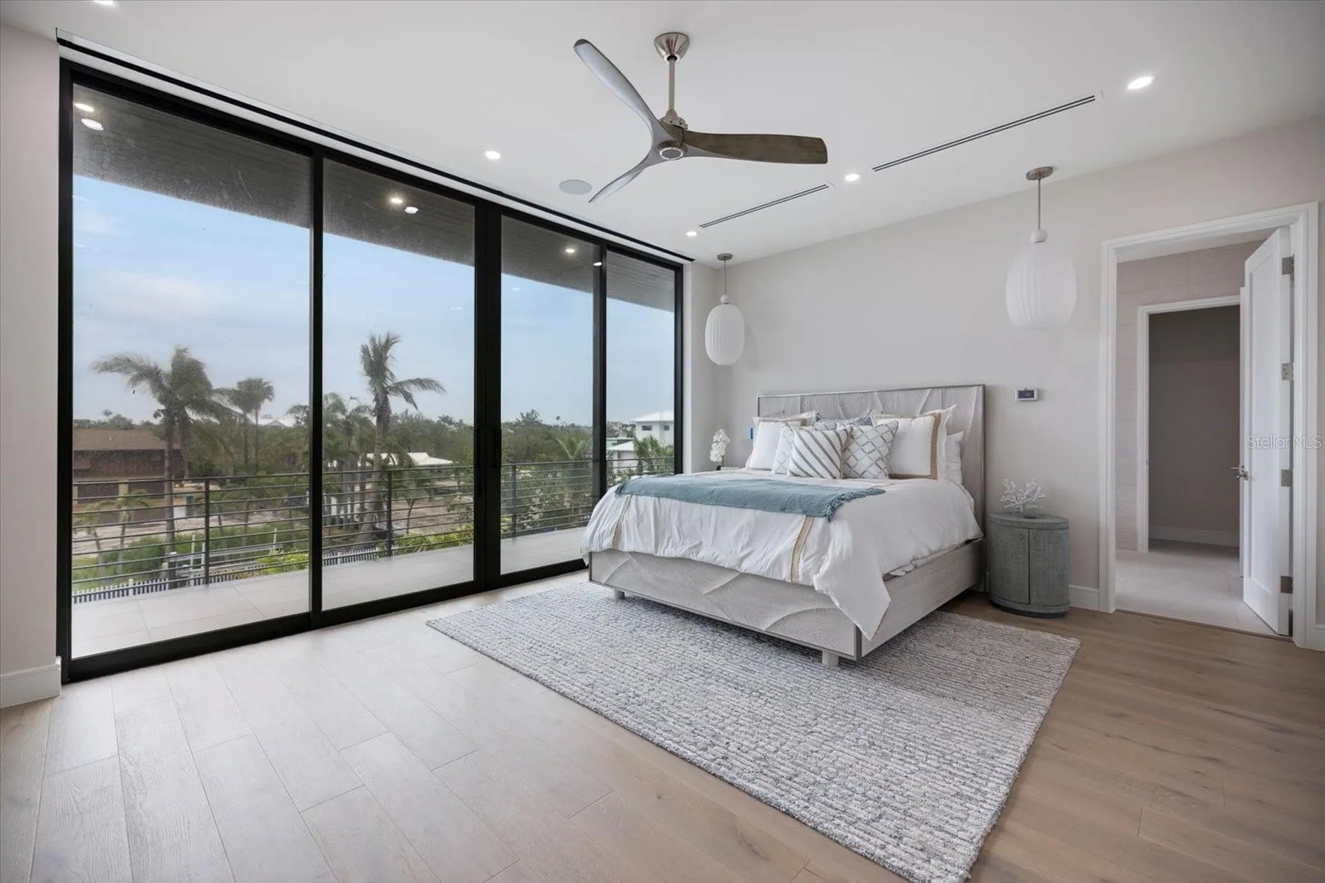 590 De Narvaez Drive Longboat Key FL 34228