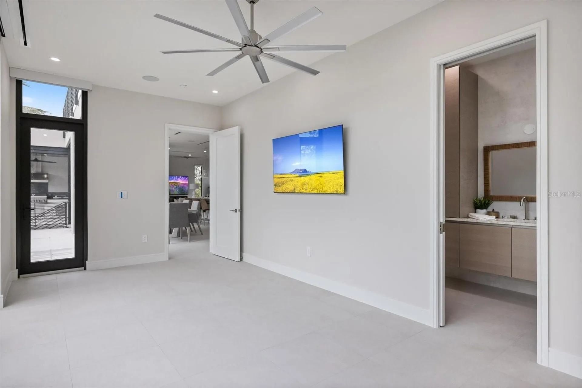 590 De Narvaez Drive Longboat Key FL 34228