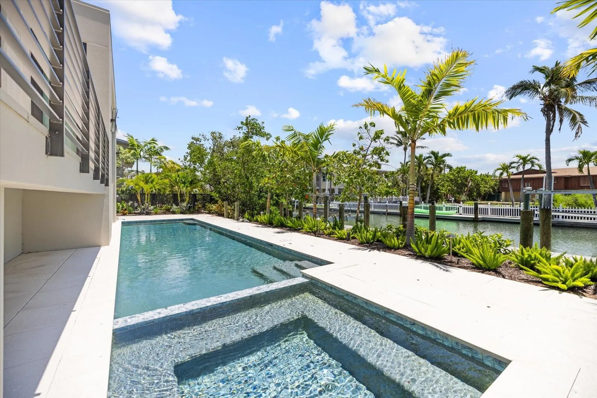590 De Narvaez Drive Longboat Key FL 34228