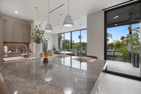 590 De Narvaez Drive Longboat Key FL 34228