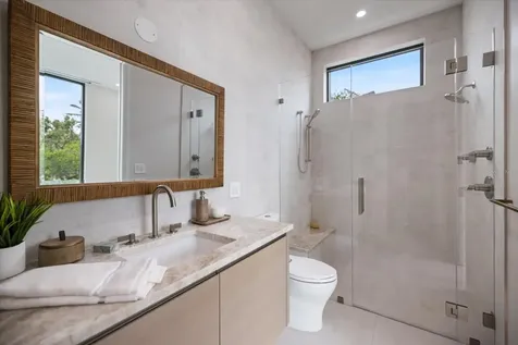 590 De Narvaez Drive Longboat Key FL 34228