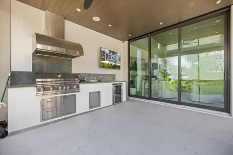 590 De Narvaez Drive Longboat Key FL 34228