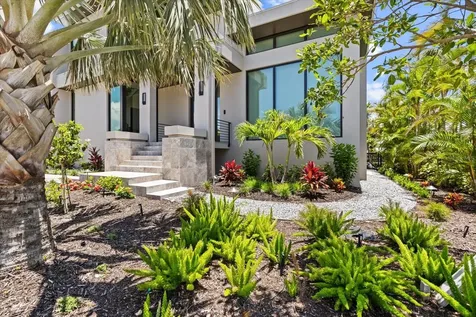 590 De Narvaez Drive Longboat Key FL 34228